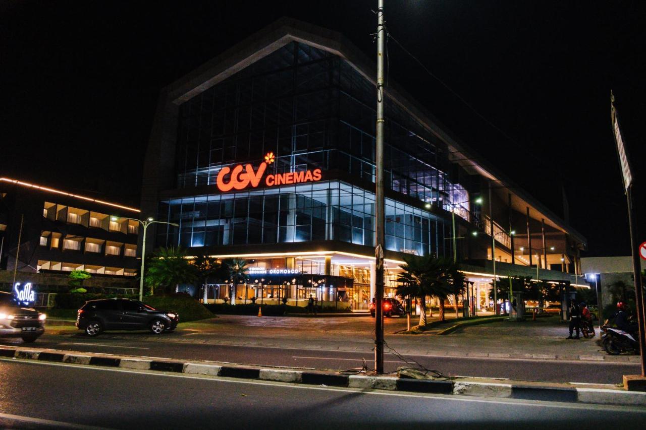 The Alts Hotel Palembang Exterior photo